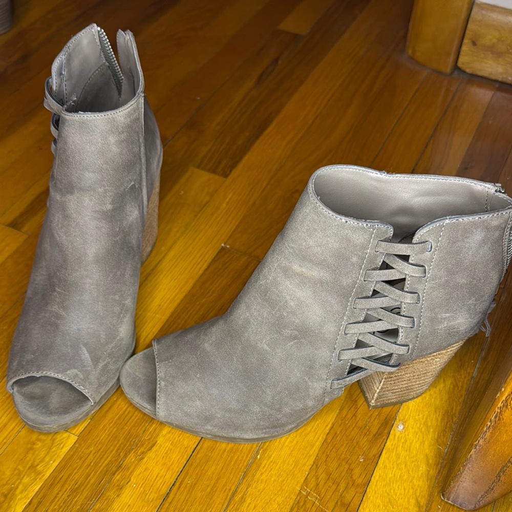 Sugar Gray Ankle Boots with Peep-Toe and Lacing